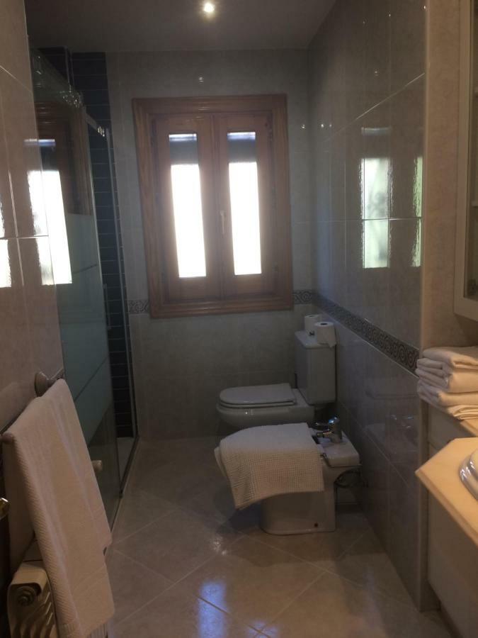 グラナダBonita Casa En Barrio De Monachilアパートメント エクステリア 写真