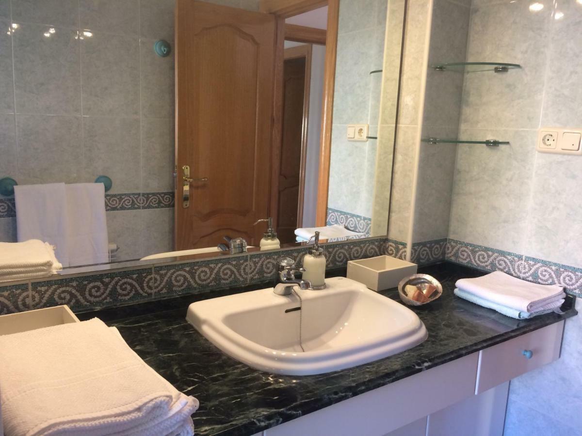 グラナダBonita Casa En Barrio De Monachilアパートメント エクステリア 写真