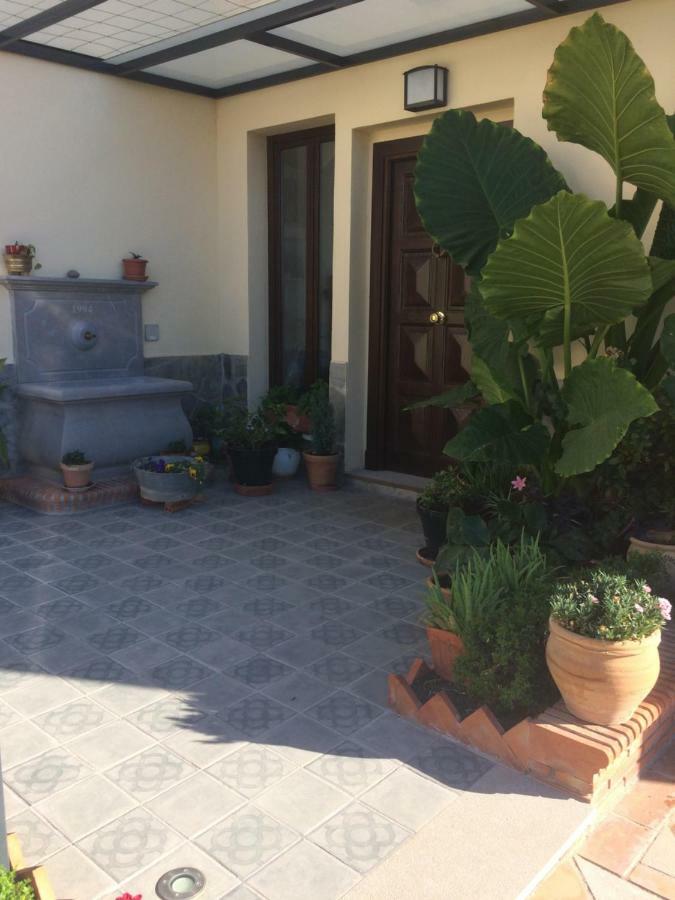 グラナダBonita Casa En Barrio De Monachilアパートメント エクステリア 写真