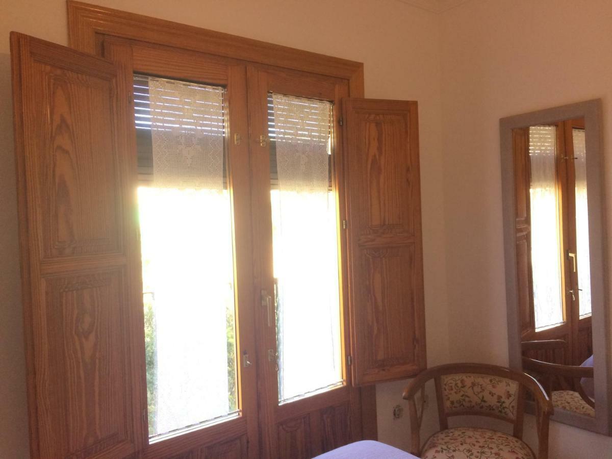 グラナダBonita Casa En Barrio De Monachilアパートメント エクステリア 写真